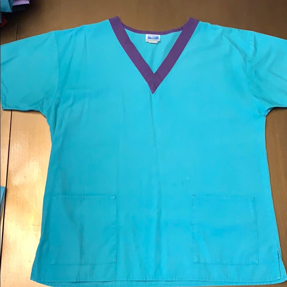 Scrub top